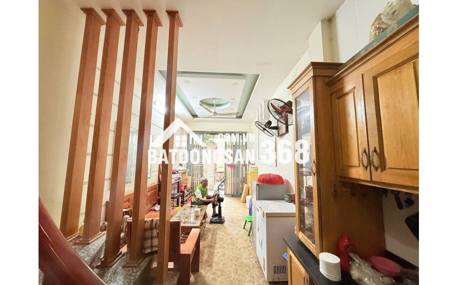 Bán Nhà 6 Tầng Hồ Tây - 2 Mặt Thoáng - Gần Phố - Gần Hồ Tây